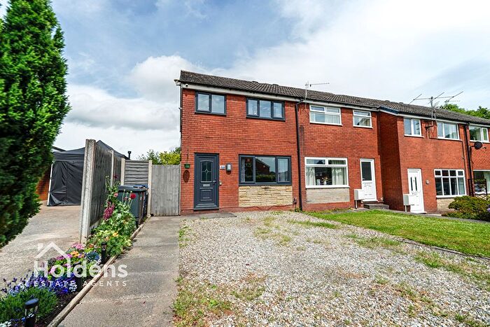 3 Bedroom Semi-Detached House For Sale In Riverside Terrace, Farington Moss, PR26