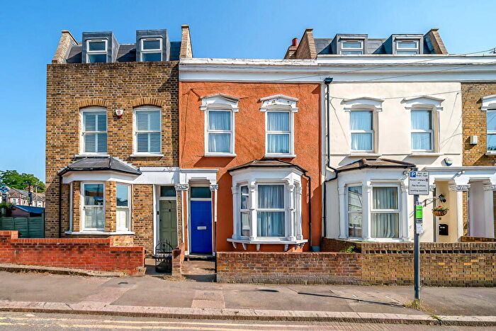 2 Bedroom Terraced House For Sale In Elverson Road, London, SE8