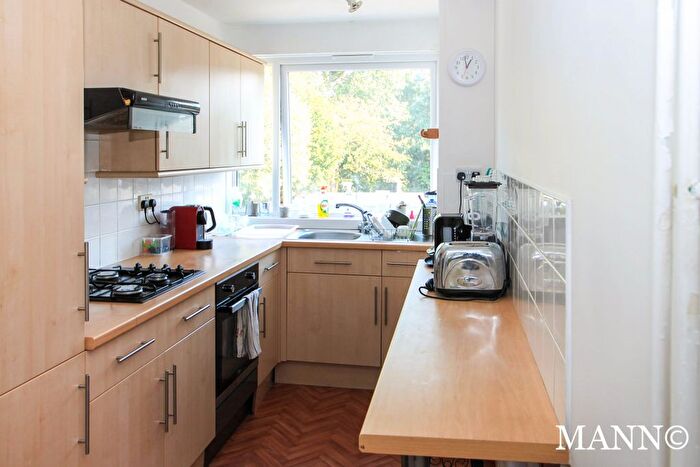 2 Bedroom Flat To Rent In Elgar Lodge, Bromley, BR2