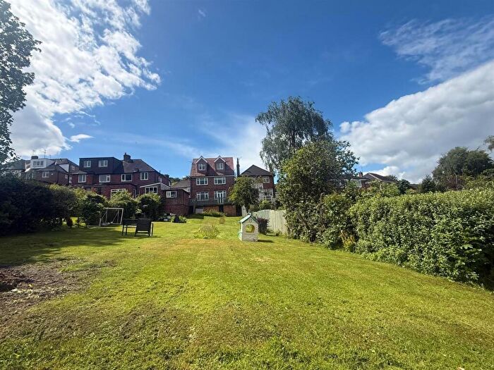 4 Bedroom Detached House To Rent In Alms Hill Road, Sheffield, S11