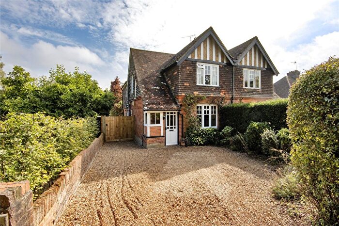 3 Bedroom Semi-Detached House For Sale In Ismays Road, Ightham, Sevenoaks, Kent, TN15