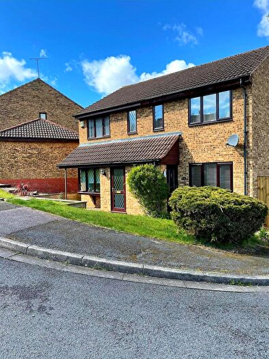 2 Bedroom Semi-Detached House To Rent In Green Lane, Banbury, OX16
