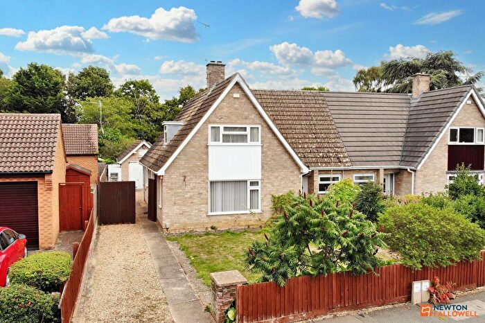 3 Bedroom Semi-Detached House For Sale In Hall Lane, Werrington Village, Peterborough, PE4