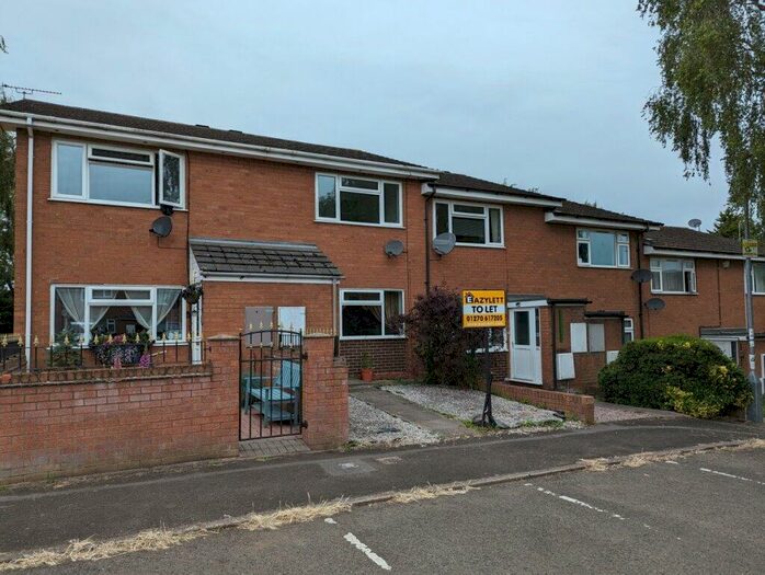 2 Bedroom Mews To Rent In Fallowfield Court, Crewe, CW1