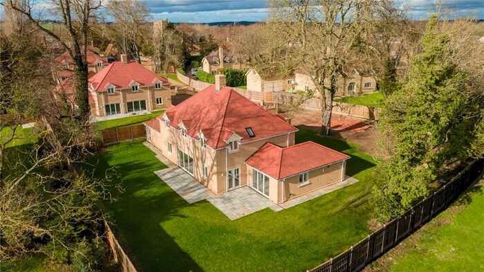 5 Bedroom Detached House For Sale In Church Street, Clifton, Shefford, Bedfordshire, SG17