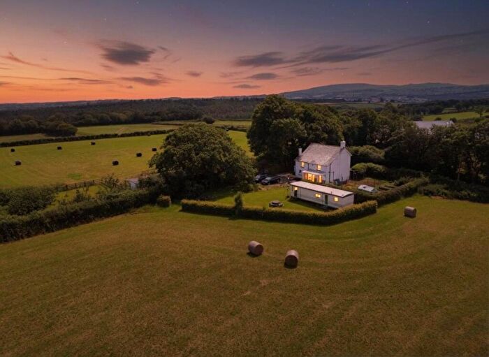 3 Bedroom Detached House For Sale In Enfield, Folly Gate, Okehampton, EX20