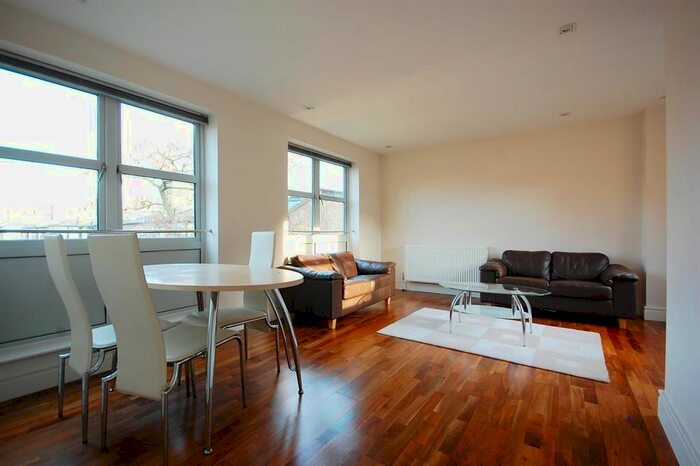 2 Bedroom Flat To Rent In Kay Street, London, E2