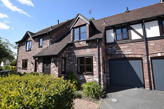 3 Bedroom House To Rent In Loweswater Court, Gamston, Nottingham, NG2