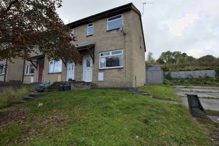 3 Bedroom End Of Terrace House To Rent In Marloes Close, Barry, CF62