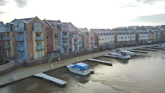 3 Bedroom Duplex For Sale In Hinsby Court, Eynesbury, PE19