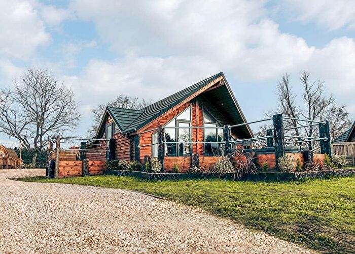 2 Bedroom Lodge For Sale In Woodlakes Park, Holme Road, Kings Lynn, PE34