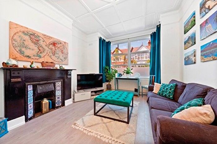 2 Bedroom Flat To Rent In Gf, Clifford Gardens, Kensal Rise, NW10