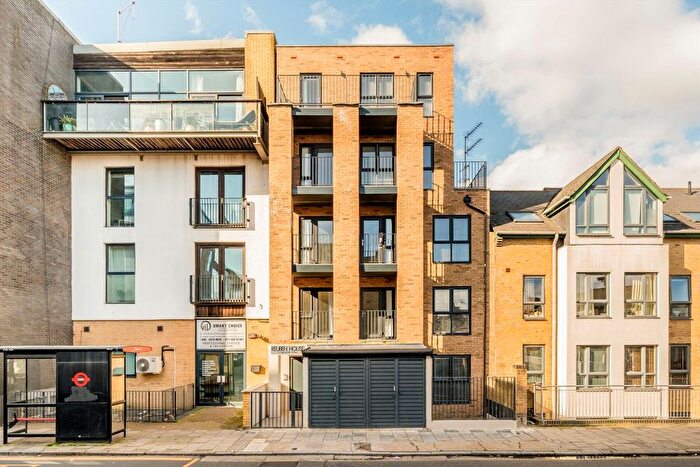 1 Bedroom Flat To Rent In Banister Road, Queen's Park, W10