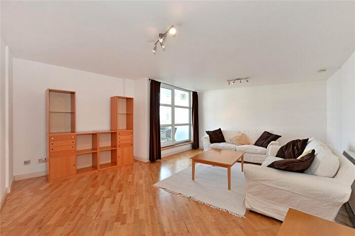 2 Bedroom Flat To Rent In Manchester Road, Cubitt Town, E14