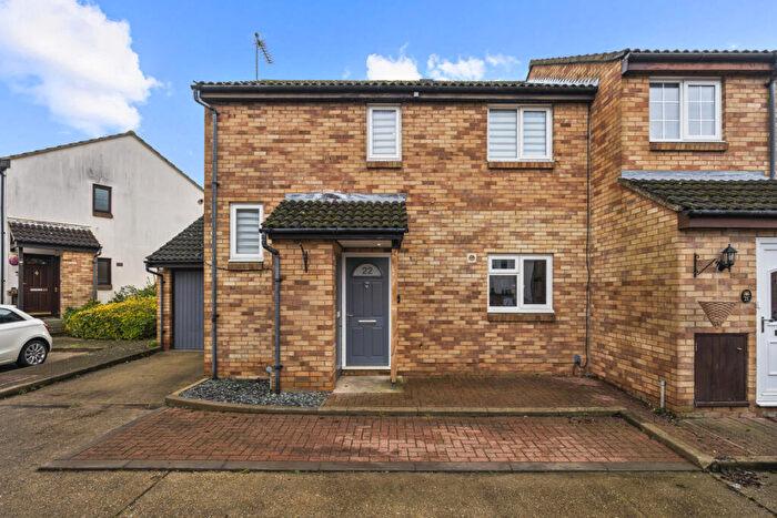 3 Bedroom End Of Terrace House For Sale In Archers, Harlow, Essex, CM19