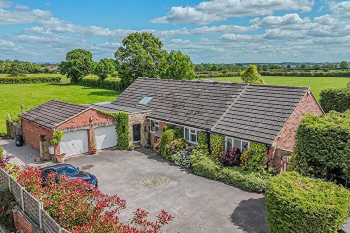 5 Bedroom Detached House For Sale In Lund Lane, Killinghall, Harrogate, HG3