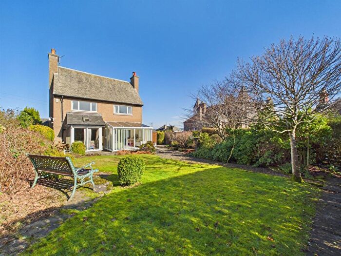 3 Bedroom Detached House For Sale In Murray Place, Perth, PH1