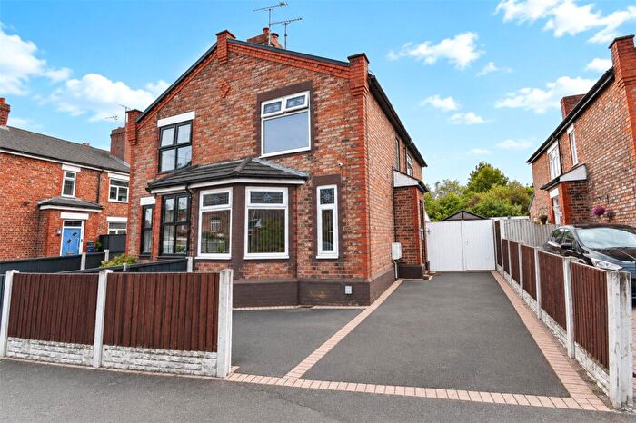 3 Bedroom Semi-Detached House For Sale In Grace Road, Ellesmere Port, Cheshire, CH65