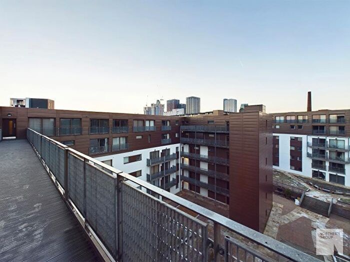 2 Bedroom Apartment To Rent In Advent House, M4