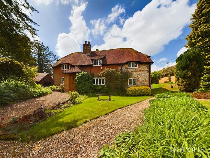 3 Bedroom Property For Sale In Hill Road, Oakley, Basingstoke, RG23