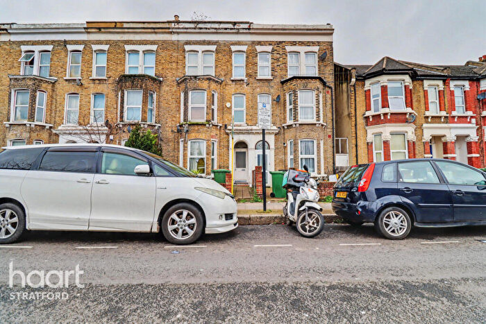3 Bedroom Flat For Sale In Carnarvon Road, Stratford, E15