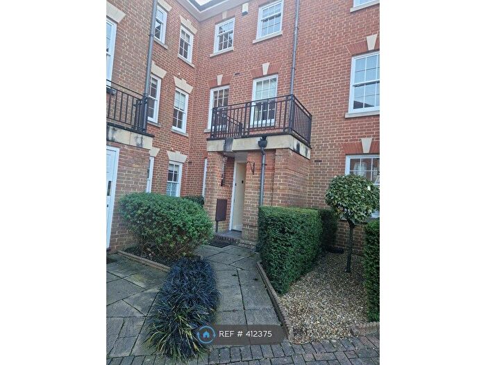 4 Bedroom Terraced House To Rent In St. Nicholas Church Street, Warwick, CV34