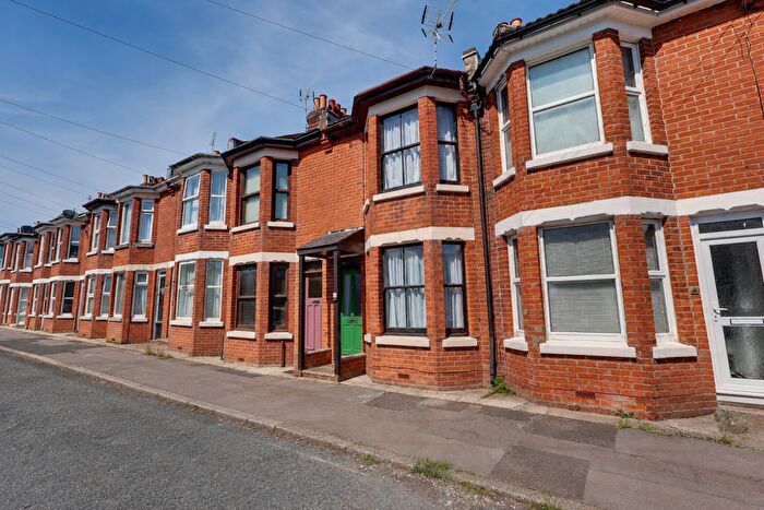 2 Bedroom Terraced House For Sale In Southampton, SO15