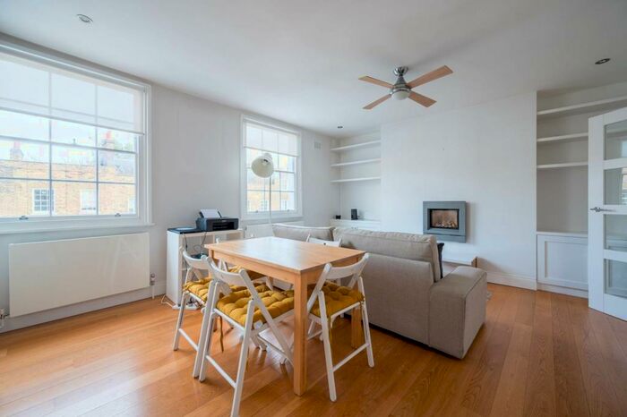 1 Bedroom Flat To Rent In Amwell Street, Clerkenwell, London, EC1R