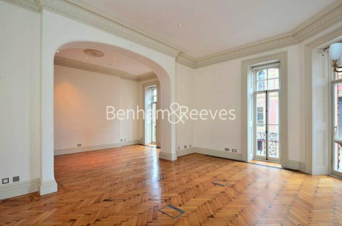 4 Bedroom Flat To Rent In Albert Mansions, Kensington Gore, SW7