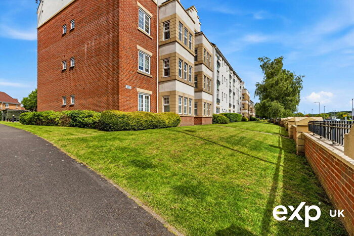2 Bedroom Apartment For Sale In Archdale Close, Chesterfield, S40