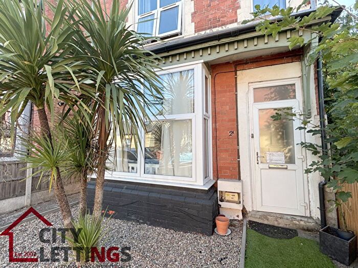 1 Bedroom Flat To Rent In Charnwood Grove, West Bridgford, Nottingham, NG2