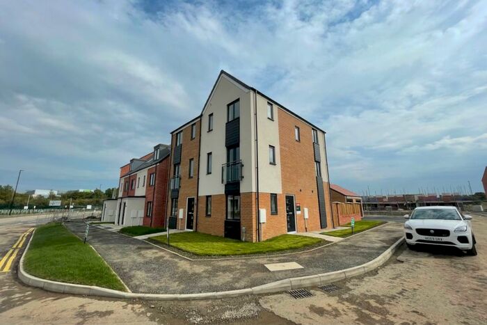 3 Bedroom Semi-Detached House To Rent In Primrose Lane, Newcastle Upon Tyne, NE13