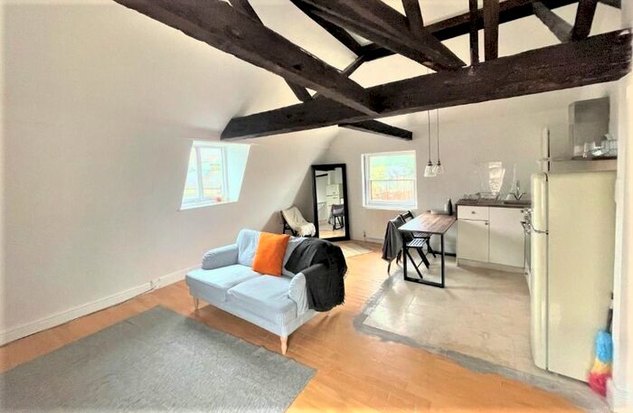 1 Bedroom Flat To Rent In West Hill, Wandsworth, London, SW18