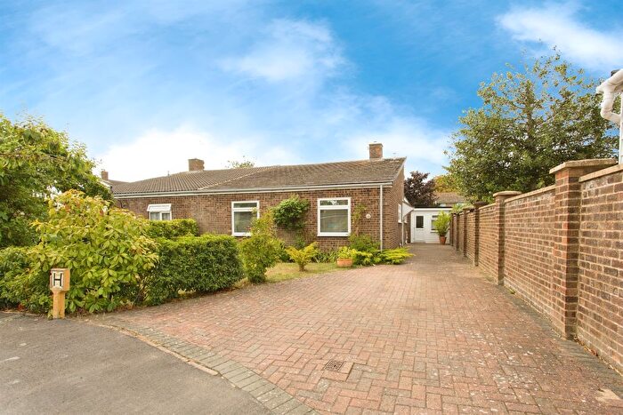 3 Bedroom Semi-Detached Bungalow For Sale In Westlands, Comberton, Cambridge, CB23