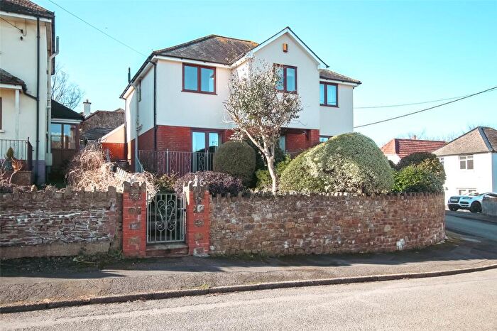 4 Bedroom Detached House For Sale In Fordlands Crescent, Bideford, EX39