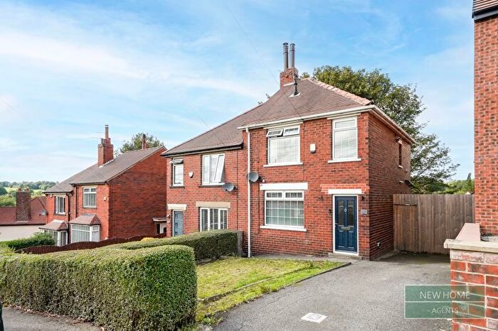 3 Bedroom Semi-Detached House For Sale In Shirley Avenue, Birstall, Batley, WF17