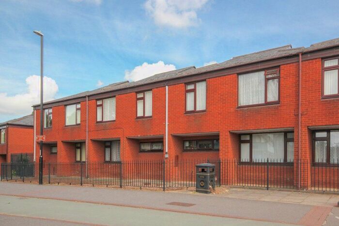 Studio To Rent In Compass Court, Spon End, Coventry, CV1