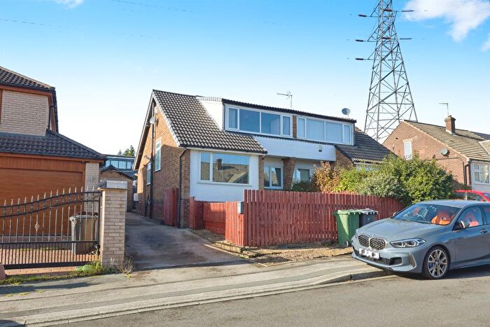 3 Bedroom Semi Detached Bungalow For Sale In Meadow Park Drive, Stanningley, Pudsey, LS28