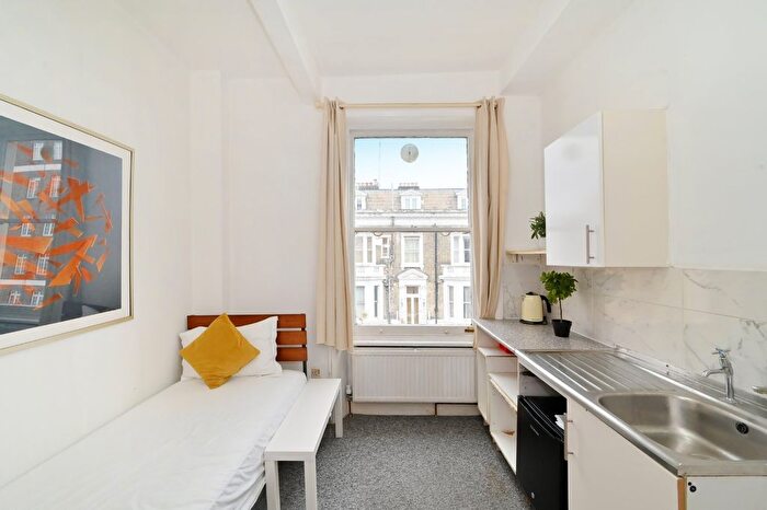 Studio To Rent In Castletown Road, West Kensington, London, W14