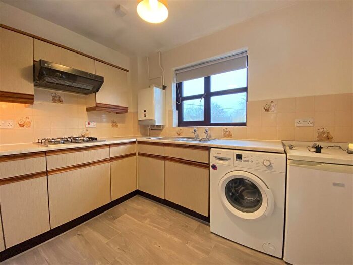 2 Bedroom Maisonette To Rent In Stow Road, Moreton-in-Marsh, GL56