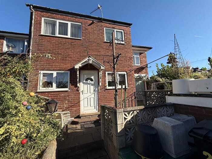 3 Bedroom End Of Terrace House For Sale In Stamford Grove, Stalybridge, SK15