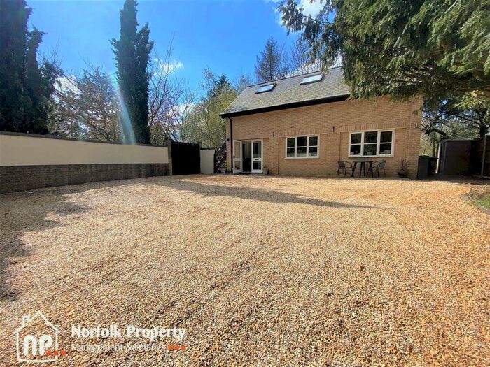 1 Bedroom Flat To Rent In Thorpe St Andrew., NR7