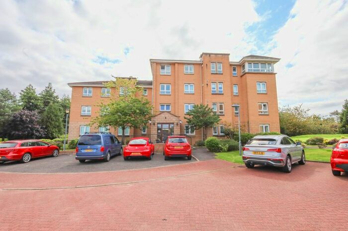 3 Bedroom Flat To Rent In Ashwood Gardens, Glasgow, G13