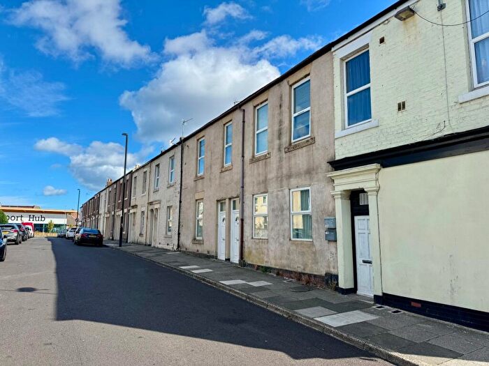 2 Bedroom Flat To Rent In William Street, North Shields. **Newly Refurbished & Low Move In Costs**, NE29