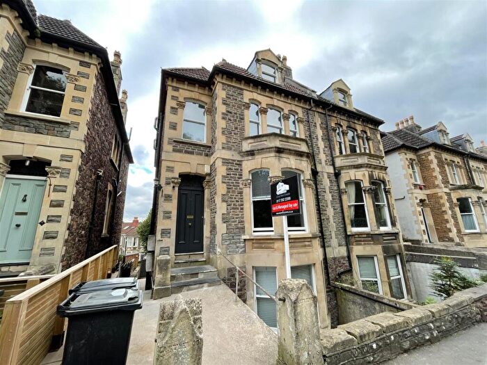 4 Bedroom Flat To Rent In Randall Road, Bristol, BS8