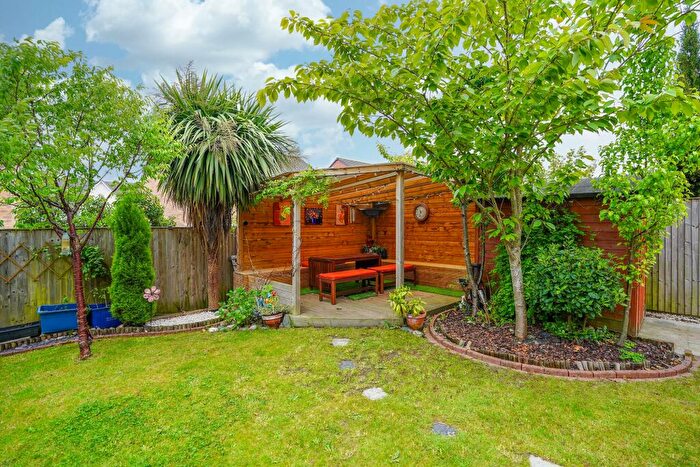 4 Bedroom Detached House For Sale In Tissington Drive, Waverley, S60