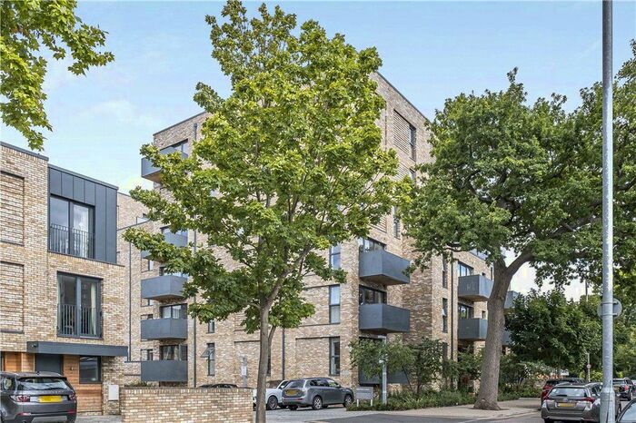 1 Bedroom Flat To Rent In Beatrice Place, Southfields, SW19