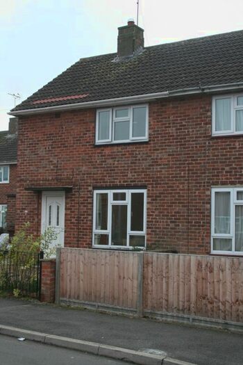2 Bedroom Semi-Detached House To Rent In Queen Mary Road, Lincoln, LN1