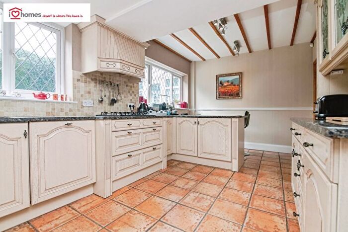 5 Bedroom Detached House For Sale In Fairyfield Avenue, Birmingham, B43