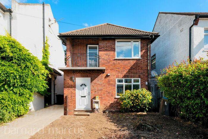 1 Bedroom Flat To Rent In Coombe Gardens, New Malden, KT3